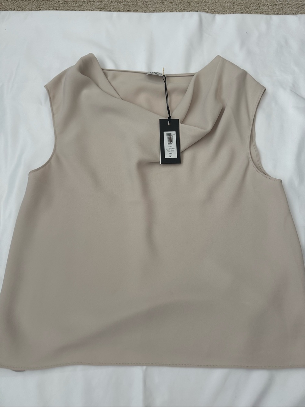 Aritzia Babaton Cosmopolitan Matte Pearl Sleeveless Shell size xs nwt